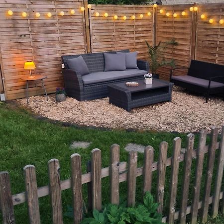 Gemuetliche Ferienwohnung In Der Eifel - Naehe Mosel Bausendorf Esterno foto