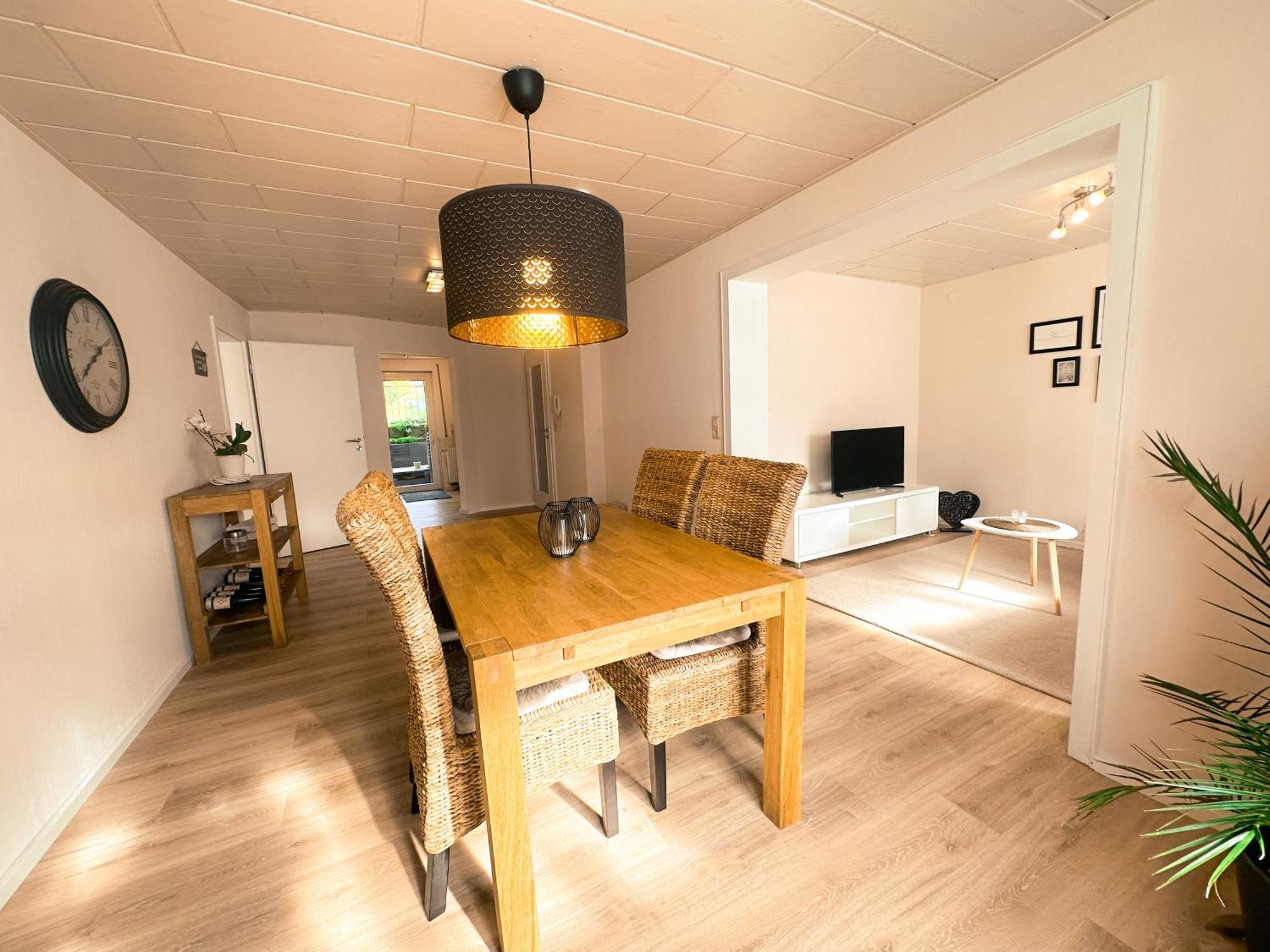 Gemuetliche Ferienwohnung In Der Eifel - Naehe Mosel Bausendorf Esterno foto